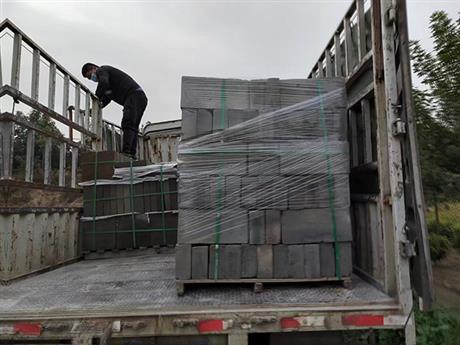 仿古地磚發(fā)貨